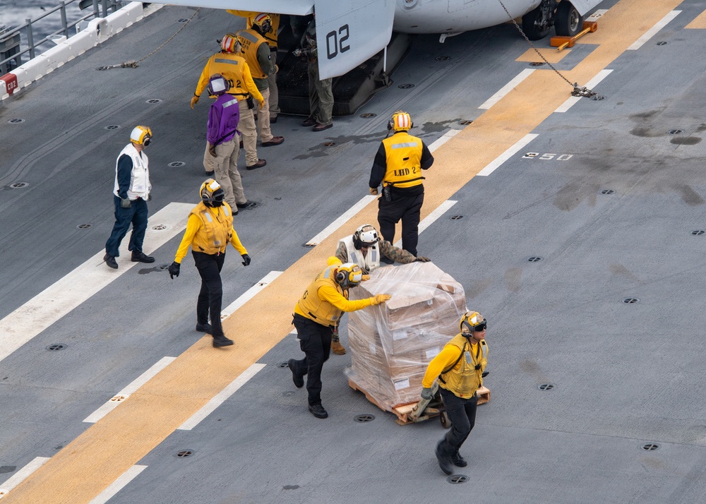 USS Essex Conducts Flight Operations