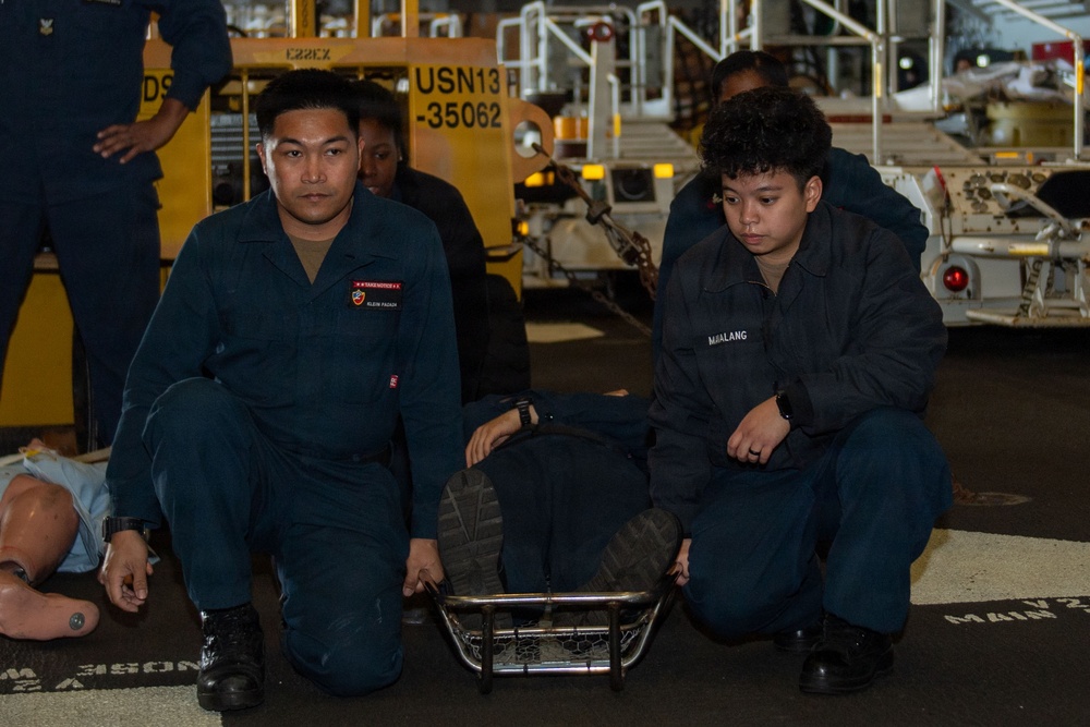 USS Essex (LHD 2) Medical Training Team Mass Casualty Drill