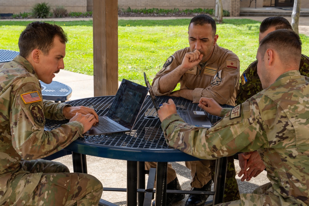 Air University students collaborate on strategic studies at Air Command and Staff College