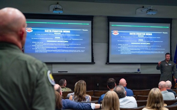 Luke AFB Demonstrates Global Combat Air Power to Civic Leaders from Across the Country