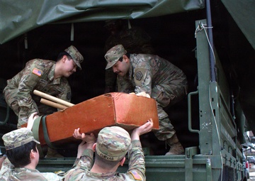 Illinois Army National Guard’s 708th Medical Co. (Ground Ambulance) Makes the Most of Drill Weekend