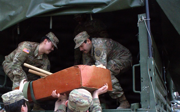 Illinois Army National Guard’s 708th Medical Co. (Ground Ambulance) Makes the Most of Drill Weekend