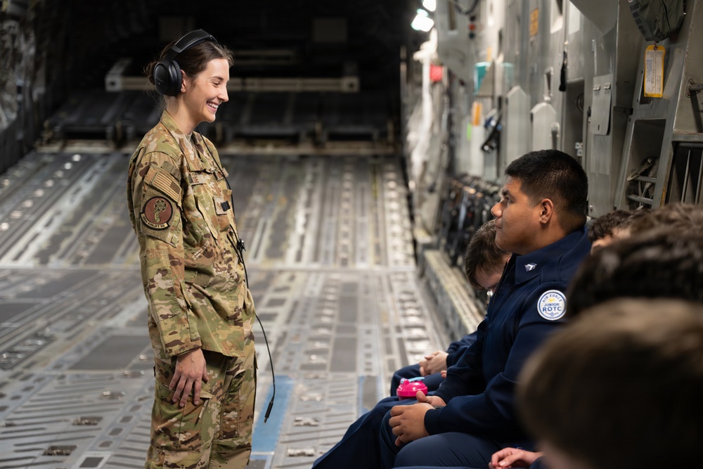 Altus, Navajo school board members and JROTC cadets take flight with Altus C-17 crew