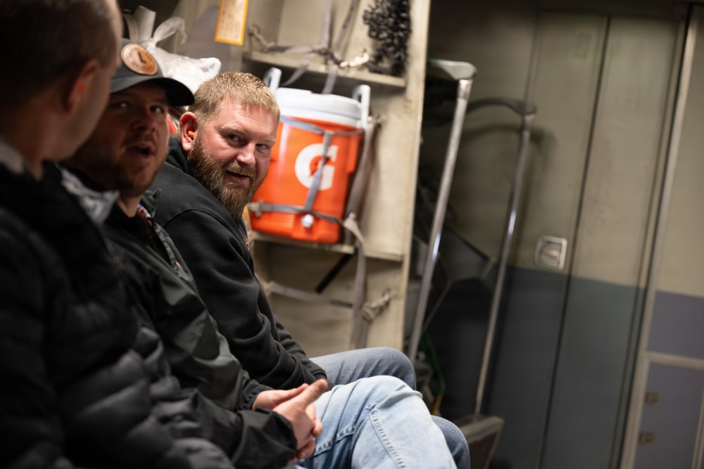 Altus, Navajo school board members and JROTC cadets take flight with Altus C-17 crew