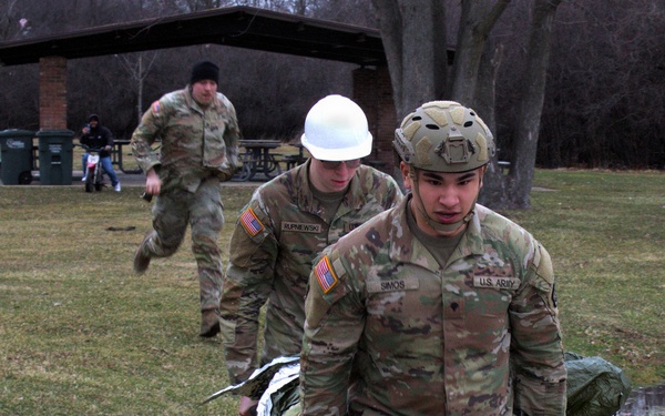 Illinois Army National Guard’s 708th Medical Co. (Ground Ambulance) Makes the Most of Drill Weekend