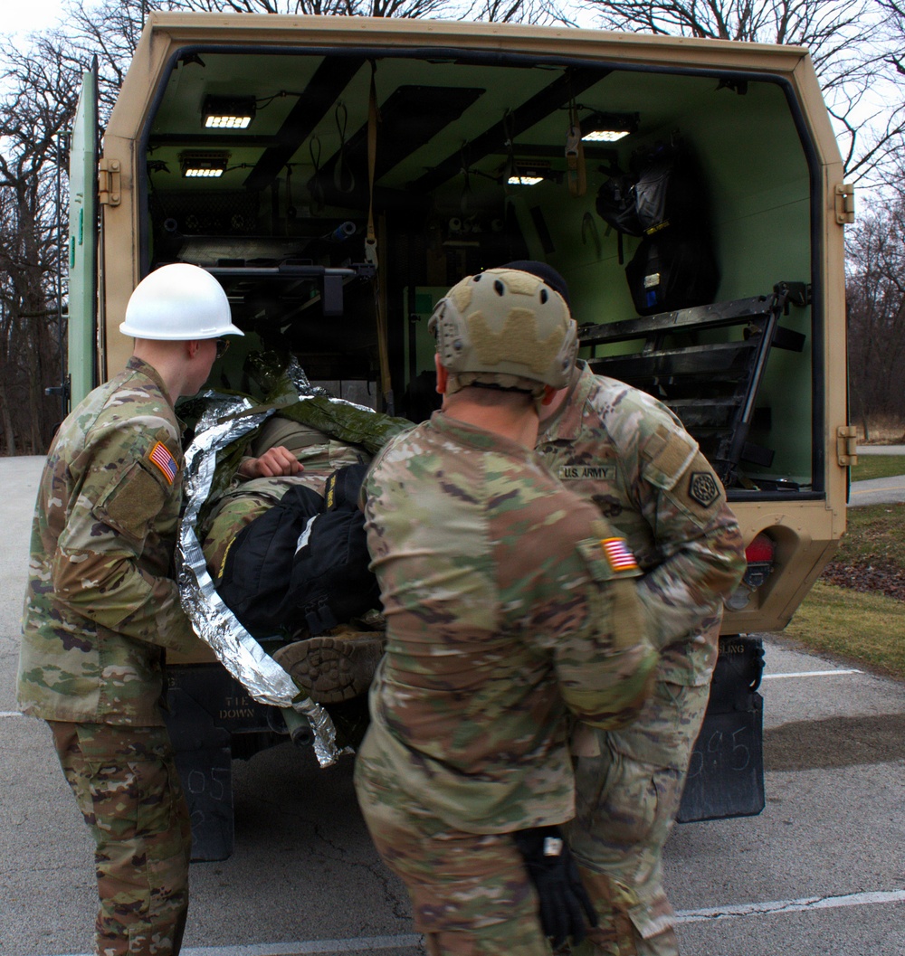 Illinois Army National Guard’s 708th Medical Co. (Ground Ambulance) Makes the Most of Drill Weekend