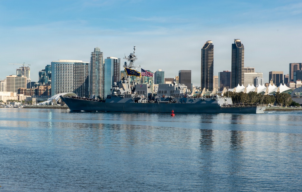 USS Mustin (DDG 89) Departs Naval Base San Diego