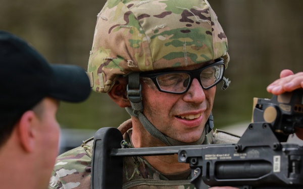 GSDF Soldier Receives M320 Instruction