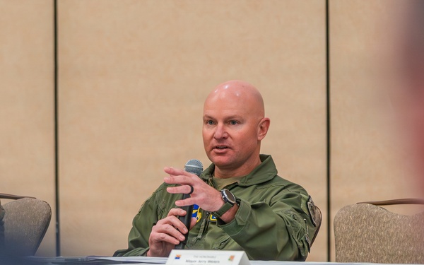 Luke Hosts Arizona Commanders Summit