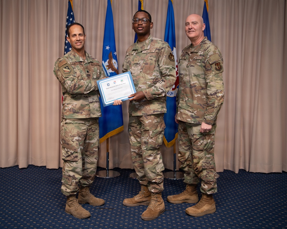 Team Hanscom holds annual awards ceremony