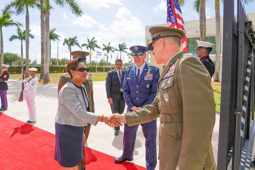 Trinidad and Tobago's Prime Minister visits SOUTHCOM