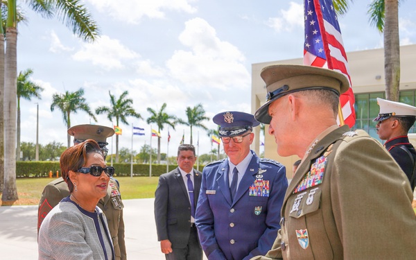 Trinidad and Tobago's Prime Minister visits SOUTHCOM