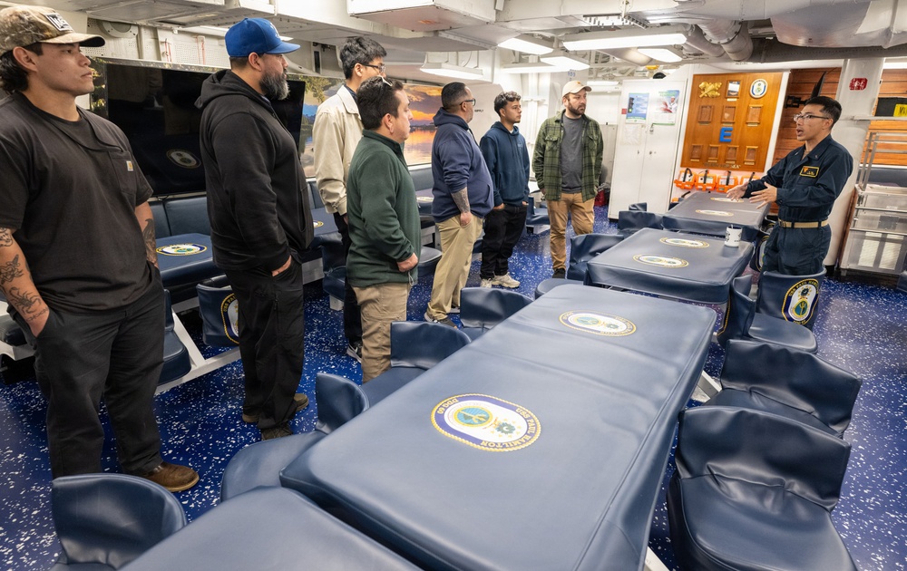 USS Paul Hamilton (DDG 60) Gets Combat System Tuneup, Hosts Employee Tours at Naval Surface Warfare Center, Port Hueneme Division