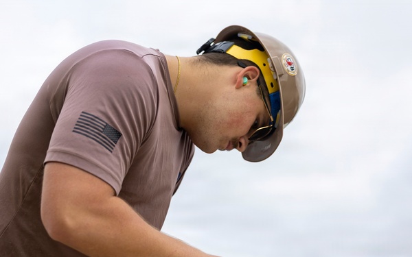 NMCB 133 Conducts Technical Trainer