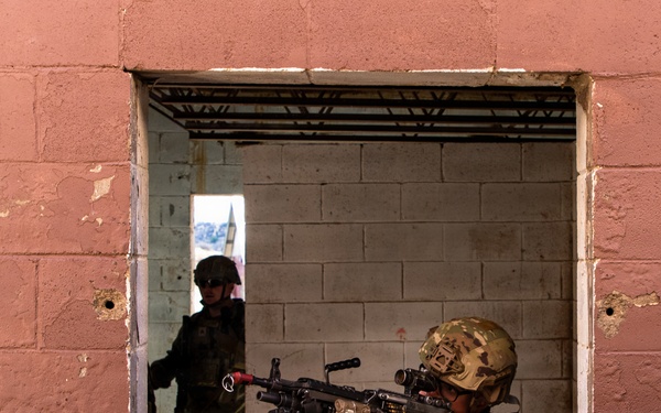 10th Special Forces Group conduct joint training with 4th Infantry Division