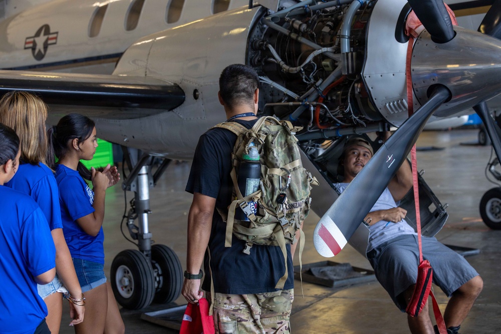 PMRF Hosts Annual Work Force Awareness Field Trip for West-Side Students