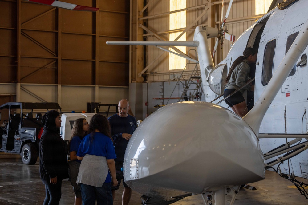 PMRF Hosts Annual Work Force Awareness Field Trip for West-Side Students