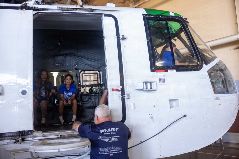 PMRF Hosts Annual Work Force Awareness Field Trip for West-Side Students