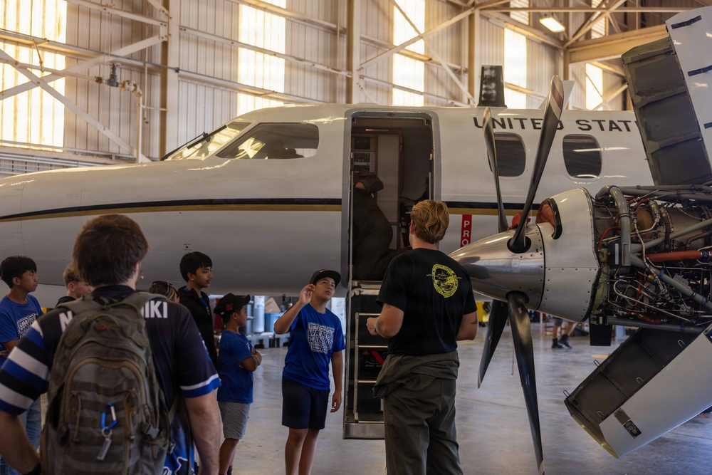 PMRF Hosts Annual Work Force Awareness Field Trip for West-Side Students