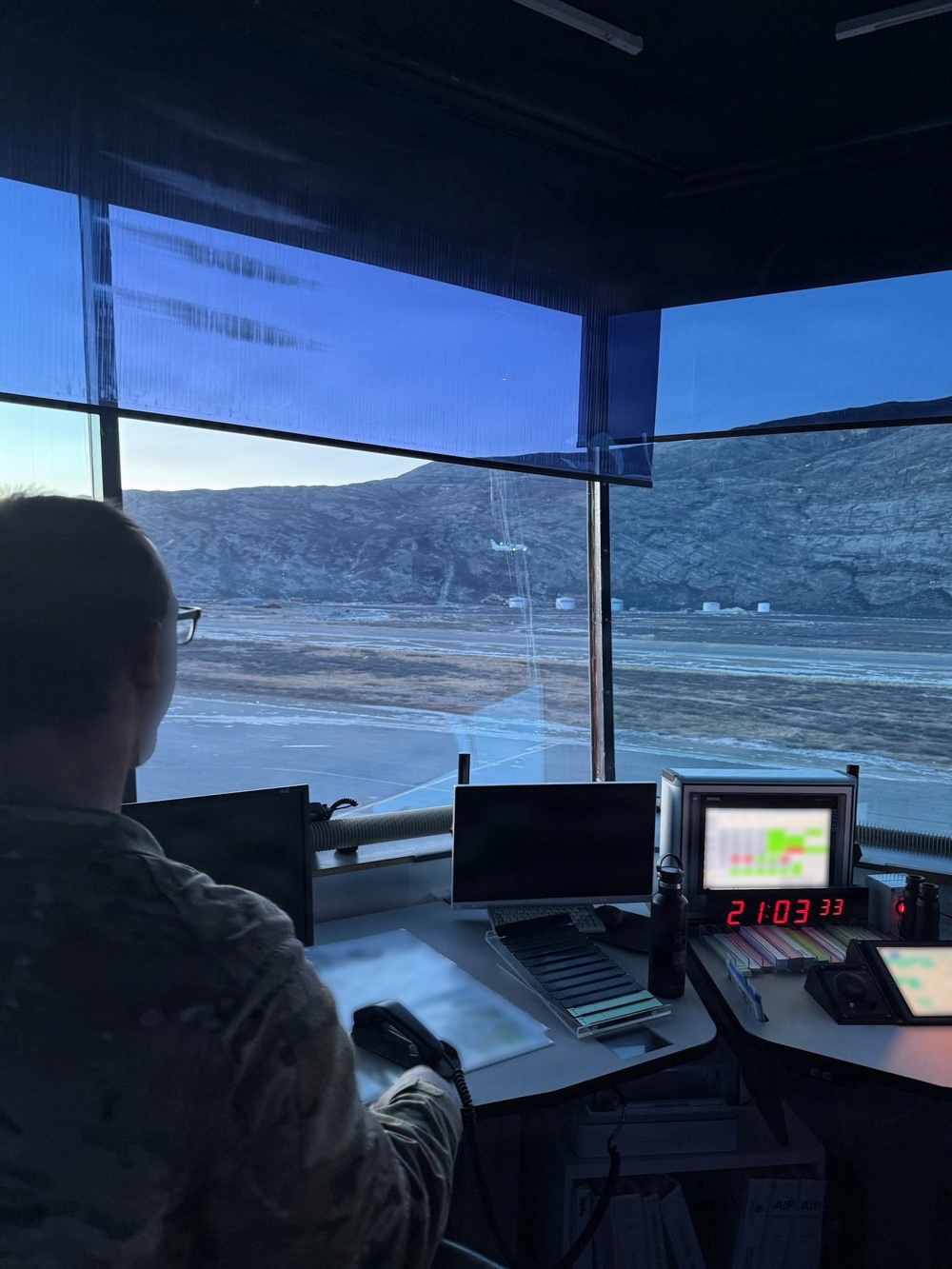 US, Allied Partners SOF traverse Greenland’s ice caps during AE26