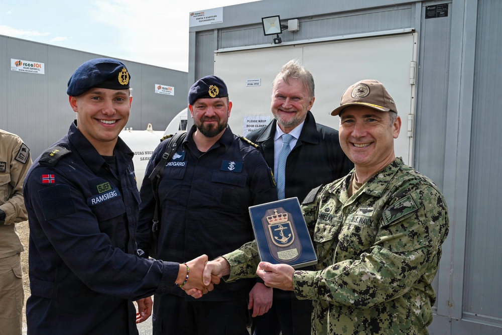 Royal Norwegian Navy cadets visits NAVSTA Rota