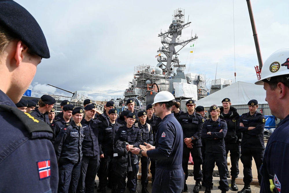 Royal Norwegian Navy cadets visits NAVSTA Rota