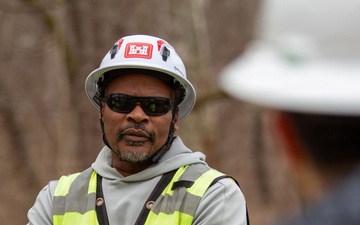 USACE Omaha District Rapid Response Technical Center of Expertise team assesses remediation areas at Potomac Interceptor collapse site