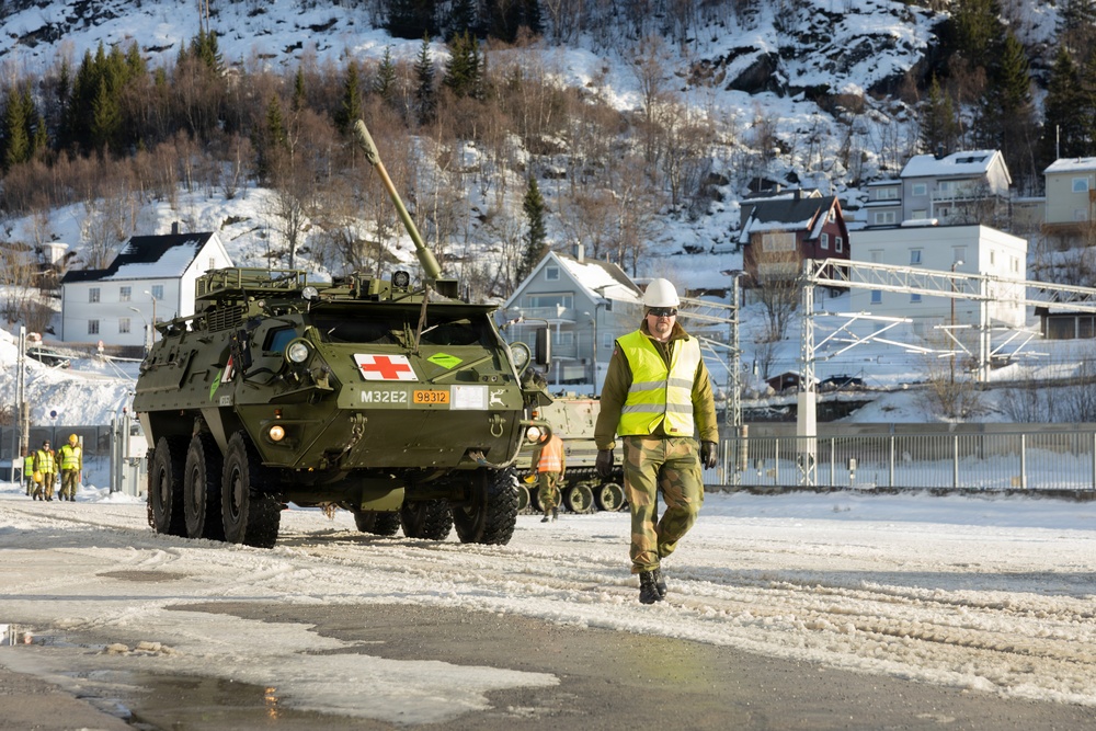 CORE26 | Norwegian, U.S. Forces Conduct Logistics Operations for Arctic Exercise