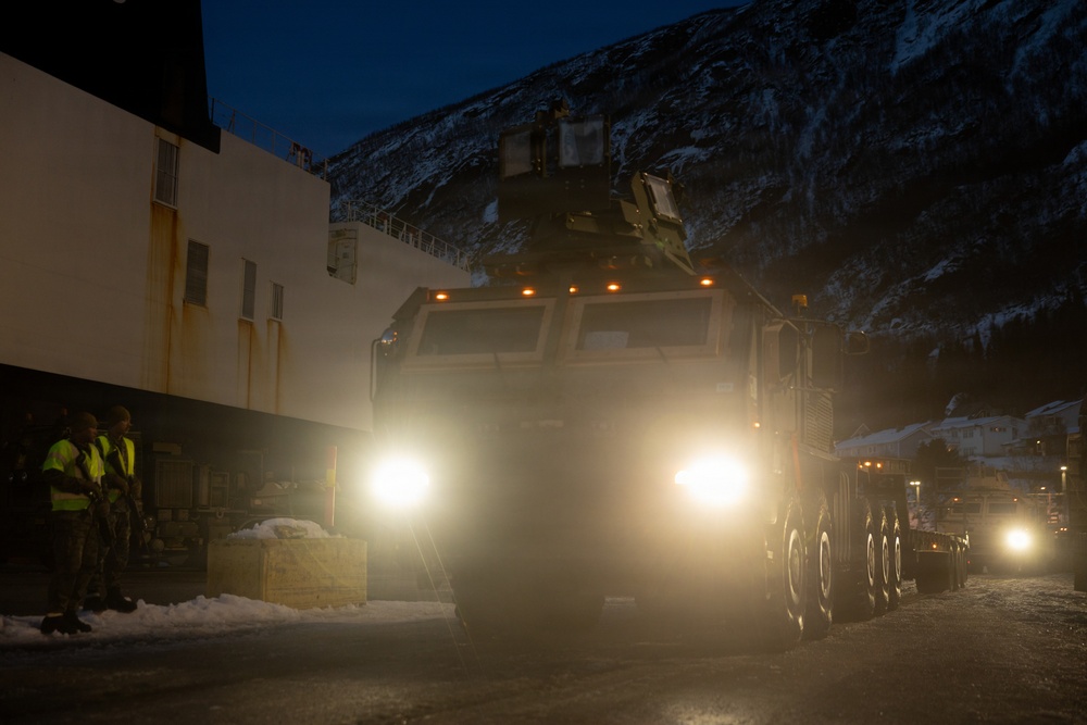 CORE26 | Norwegian, U.S. Forces Conduct Logistics Operations for Arctic Exercise
