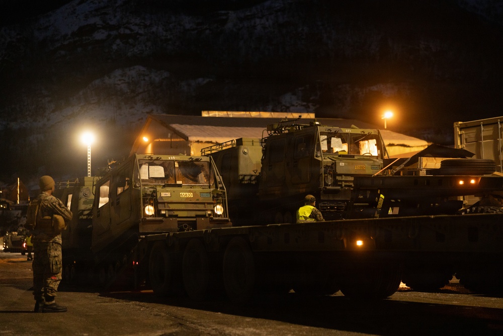 CORE26 | Norwegian, U.S. Forces Conduct Logistics Operations for Arctic Exercise