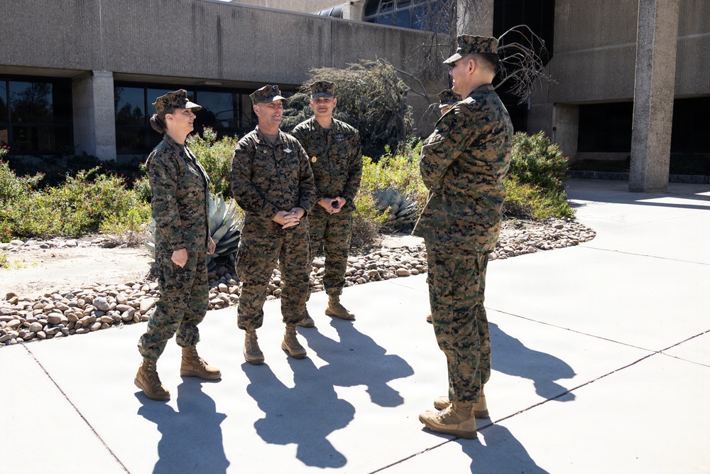 SMMC visits 4thMedBn Reservists