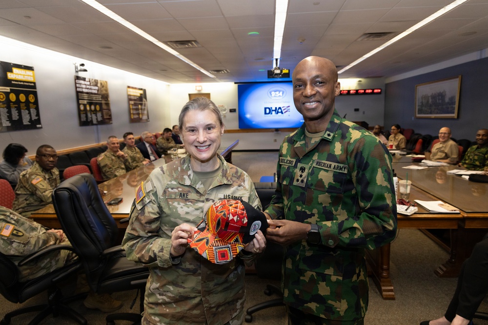 Nigerian Ministry of Defence Health Implementation Programme visits WRAIR