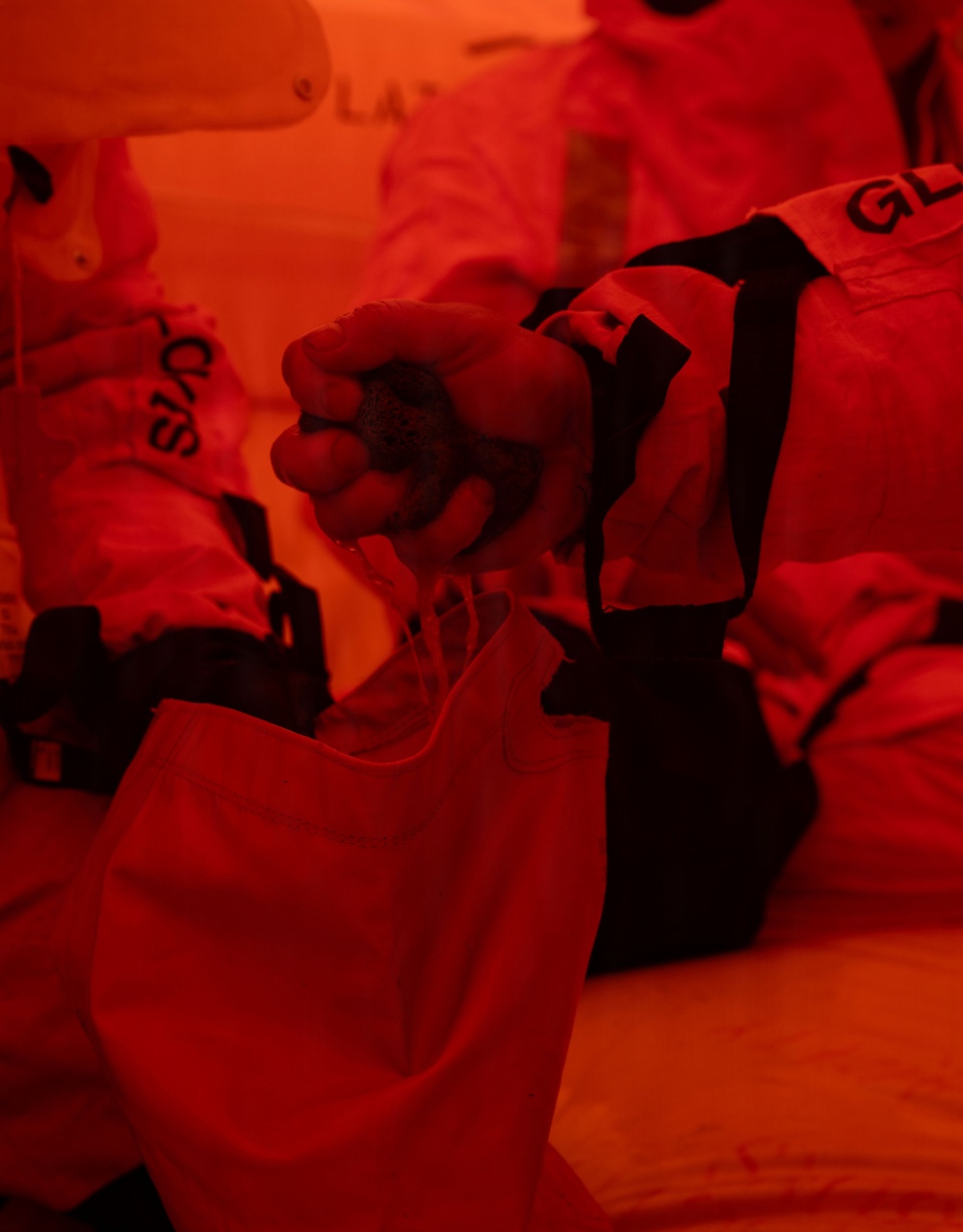 Preparation, partnership, performance under pressure: Joint training strengthens water survival readiness