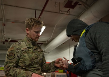 Preparation, partnership, performance under pressure: Joint training strengthens water survival readiness