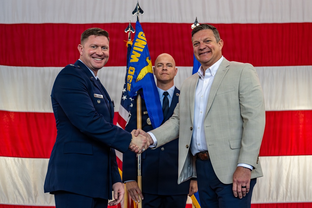 Moody welcomes new honorary commanders