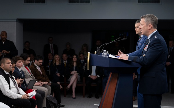 SW, CJCS Conduct Pentagon Press Briefing