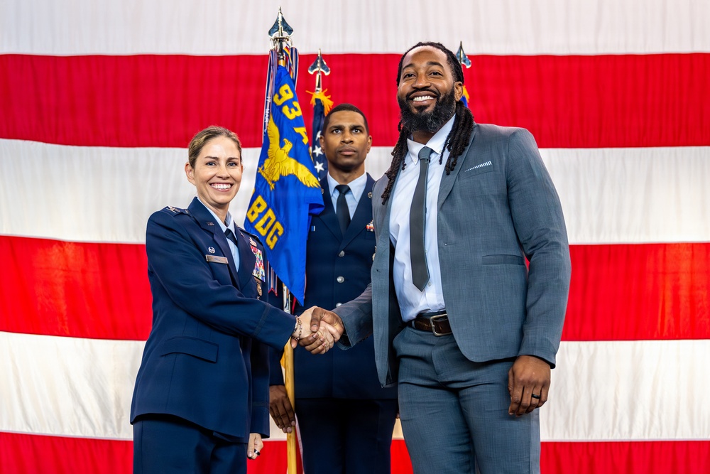 Moody welcomes new honorary commanders