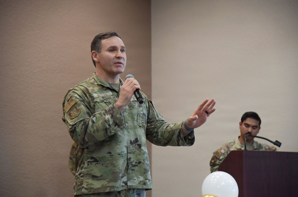 Keesler congratulates newest senior master sergeants