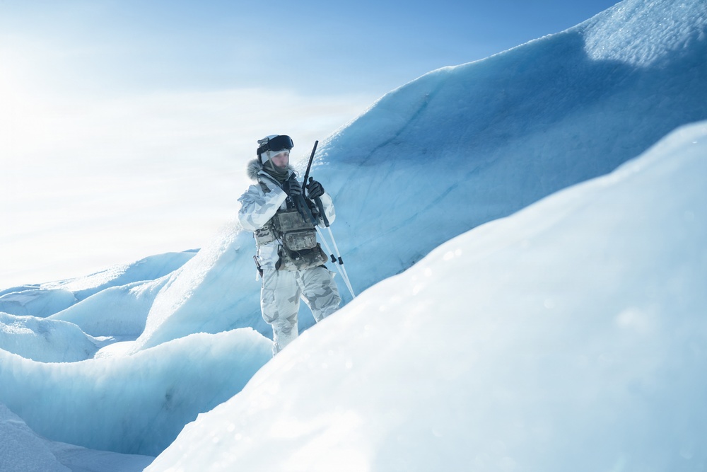 US, Allied Partners SOF conduct SAR scenario in Greenland during AE26