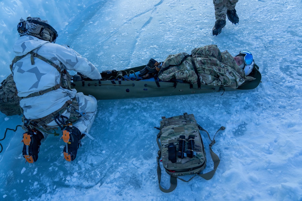 US, Allied Partners SOF conduct SAR scenario in Greenland during AE26