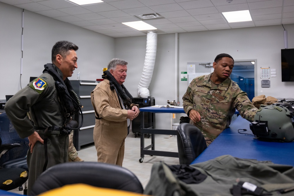 316th OG gives honorary commanders firsthand look at 1st HS mission