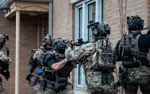 10th Special Forces Group Conducts Validation Exercise at Muscatatuck Urban Training Center