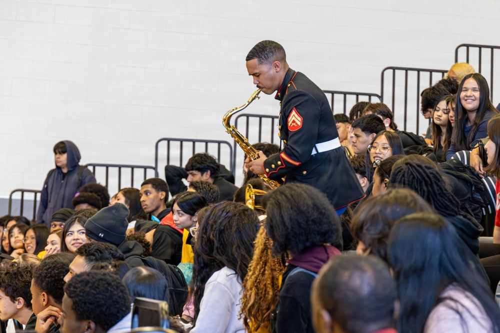 Marine Reserves Band Performs for Houston Schools &amp;#xA;