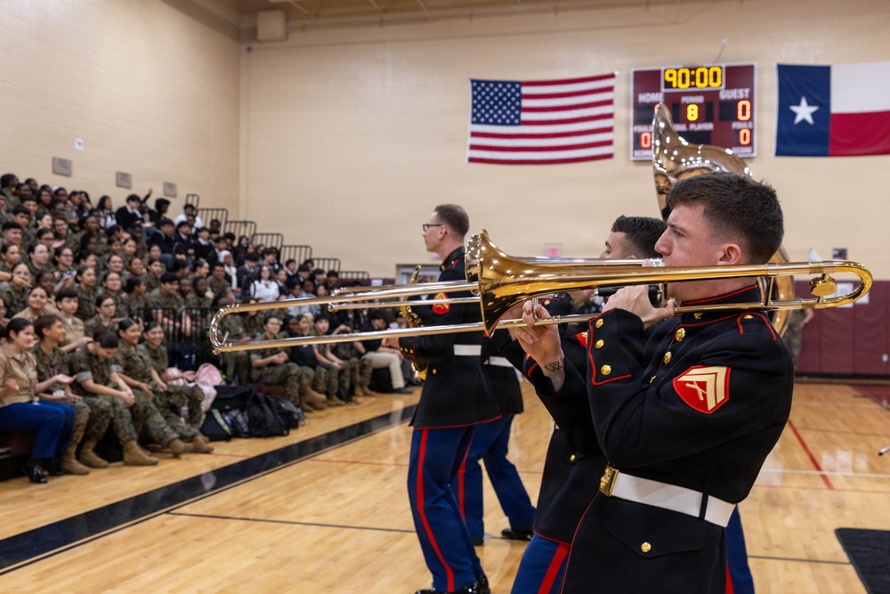 Marine Reserves Band Performs for Houston Schools &amp;#xA;