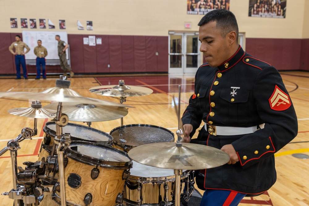 Marine Reserves Band Performs for Houston Schools &amp;#xA;