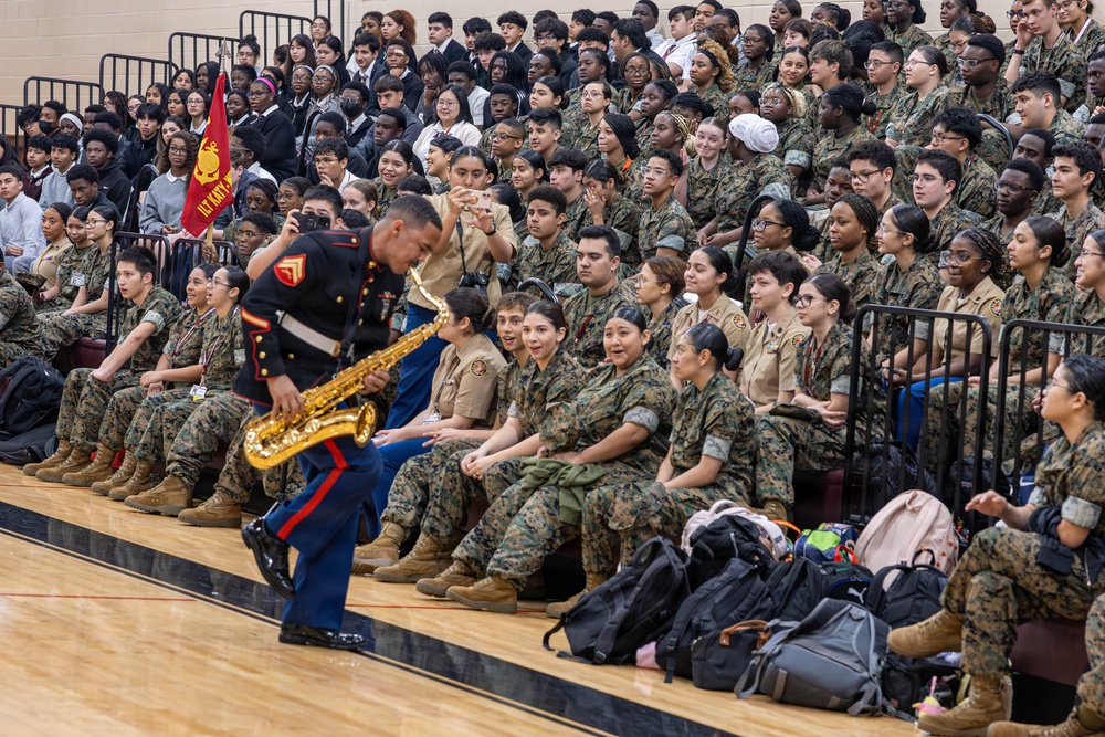 Marine Reserves Band Performs for Houston Schools &amp;#xA;