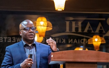 AUSA Houston Chapter Recognize Support with Army Leaders