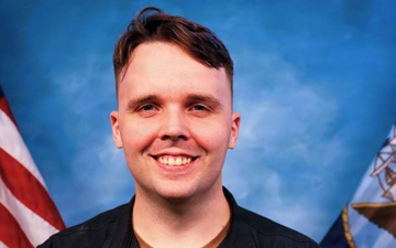 NSWCPD Names ETN1 Jamen Harter as 2025 Sailor of the Year