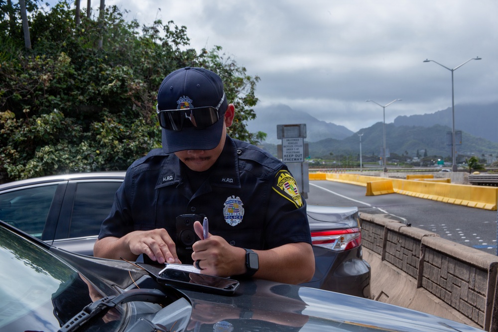 MCBH and HPD Work Together: Joint effort enforces traffic laws on Hawaii’s Interstate H-3