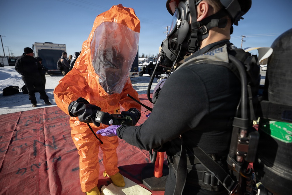 AKNG's 103rd Weapons of Mass Destruction - Civil Support Team conducts CBRN incident training exercise